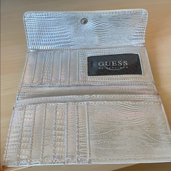 Wallet - Picture 3 of 4